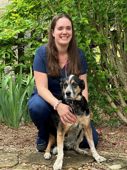 Meet Elizabeth, Lead LVT at Blue Mountain Animal Clinic
